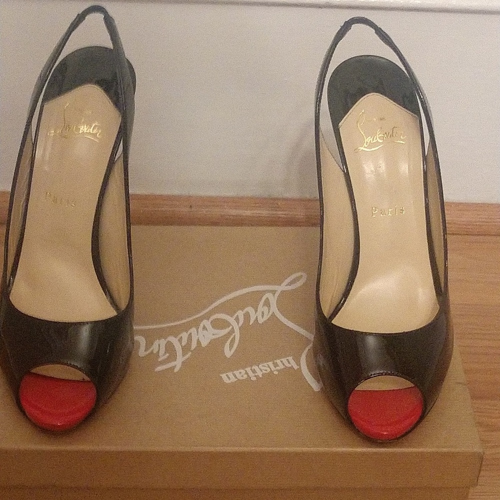 Christian Louboutin Prive patent slingback